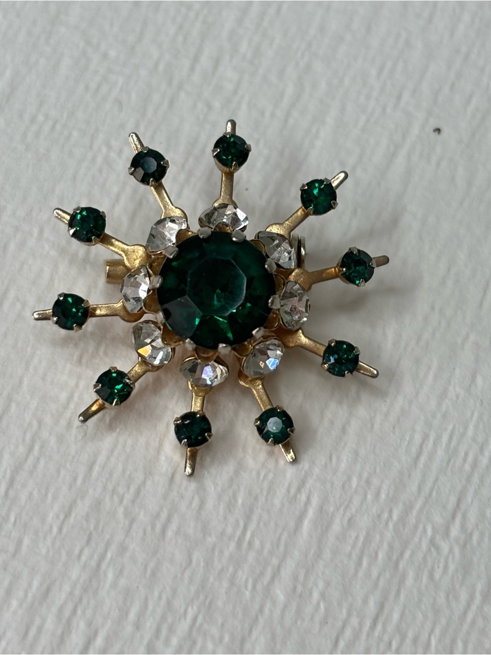 Vintage Coro Gold-Tone Emerald Green  and Clear Rhinestones Starburst Brooch